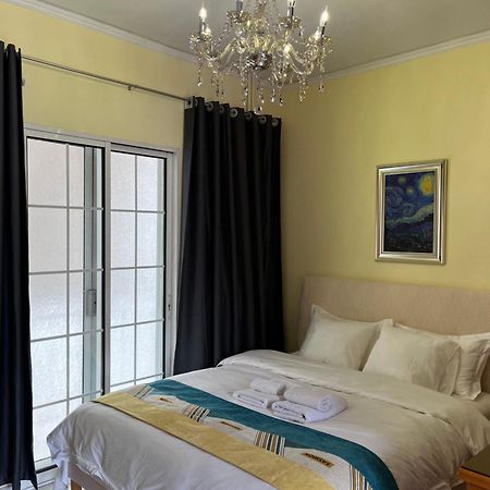 Qqueen House Piraeus Bagian luar foto