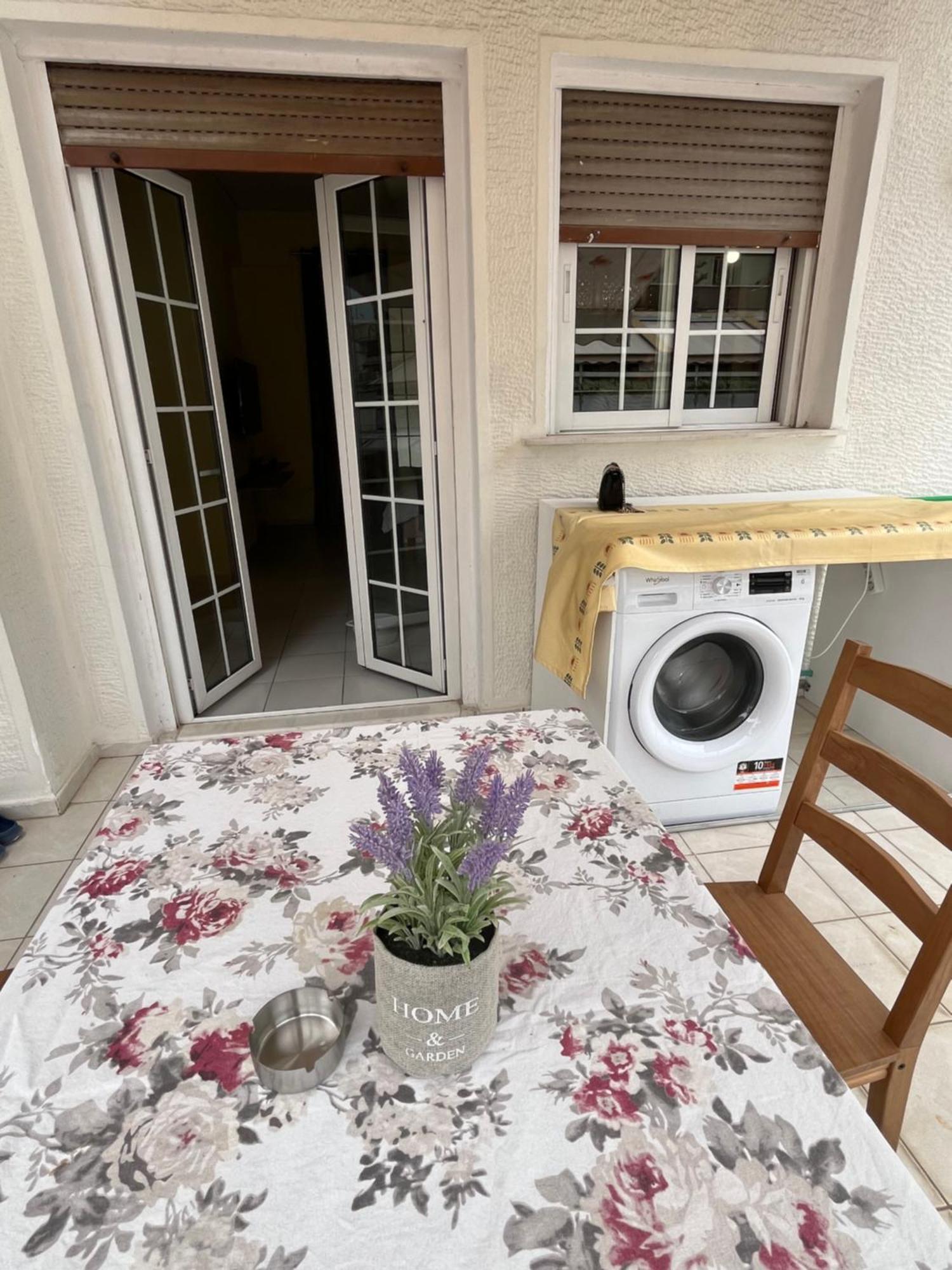 Qqueen House Piraeus Bagian luar foto