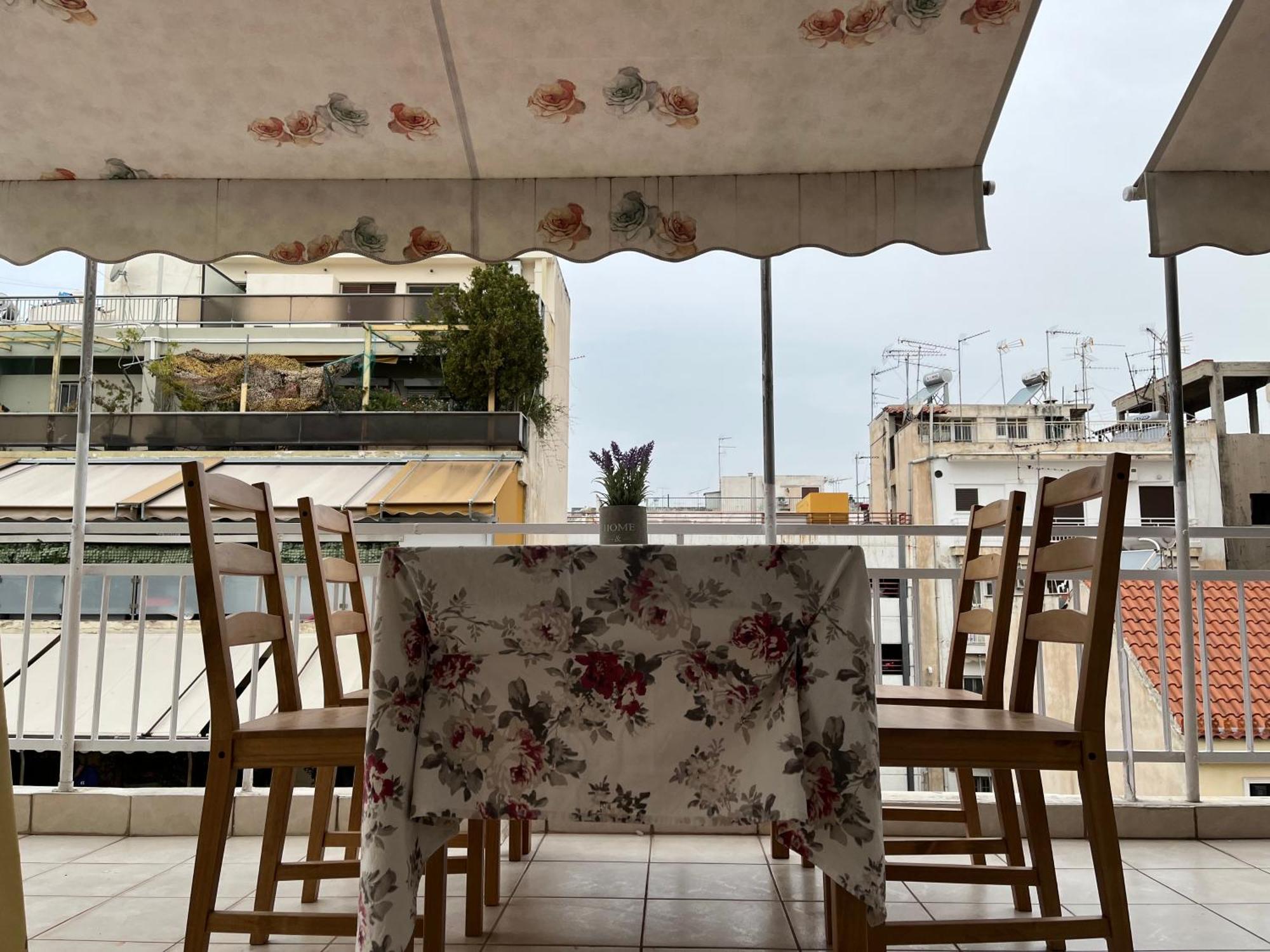 Qqueen House Piraeus Bagian luar foto
